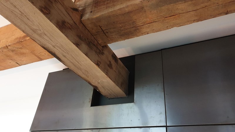 Industrieel Loft Interieur Design Detail Balk Kast ©Tijmen Bos Architecten